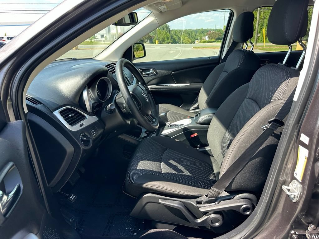 Used 2020 Dodge Journey SE FWD image 10