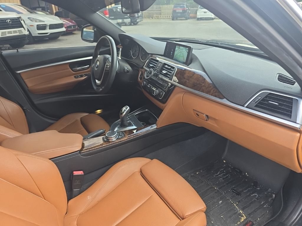 Used 2016 BMW 340i xDrive Sedan AWD/4WD image 8