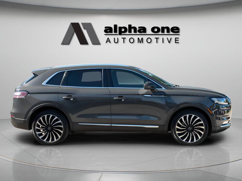 Used 2022 Lincoln Nautilus Black Label w/ Class II Trailer Tow Package AWD/4WD image 4