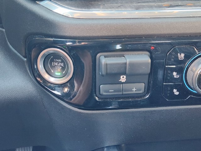 Used 2024 Chevrolet Silverado 1500 LTZ AWD/4WD image 8
