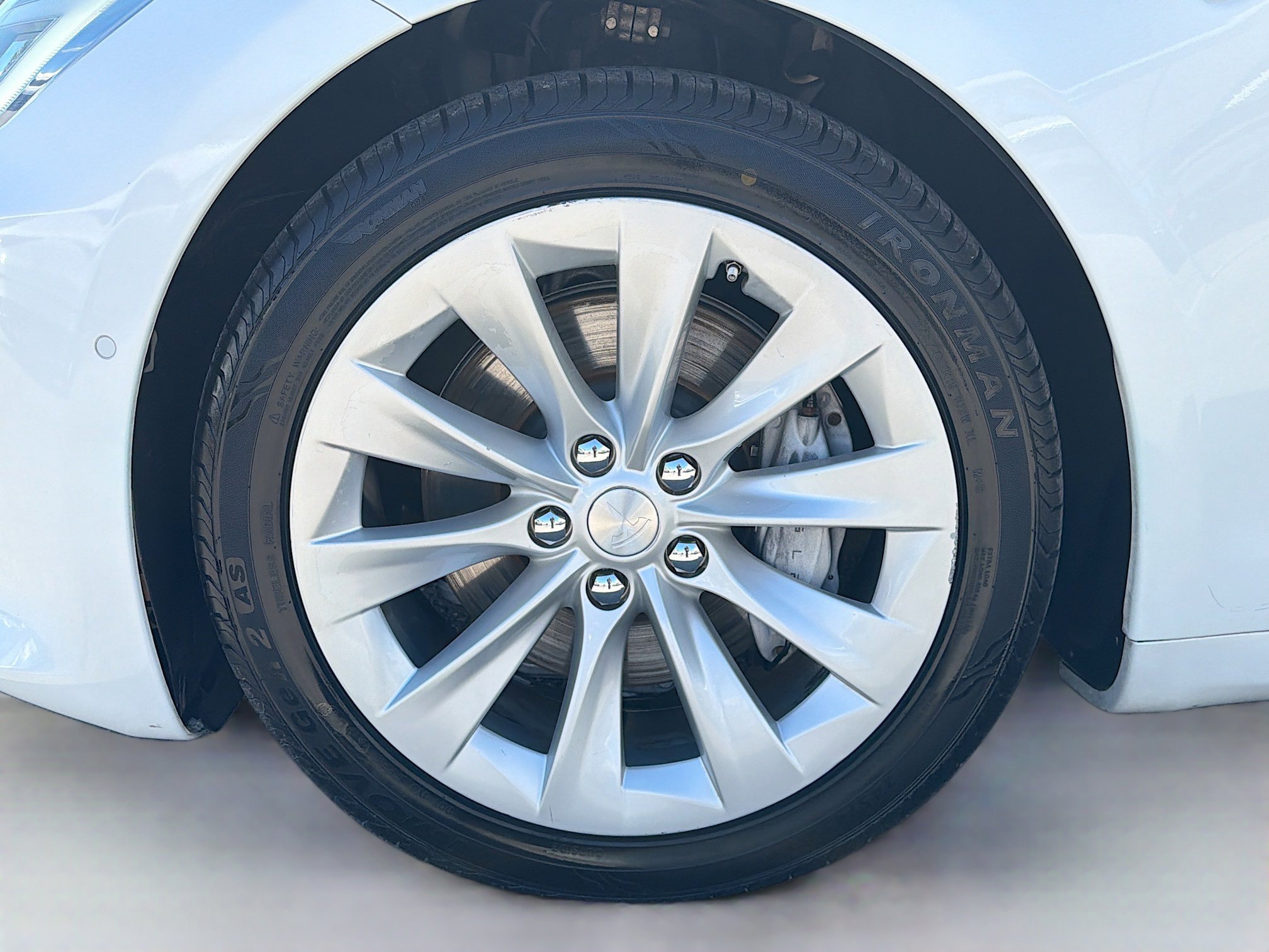 Used 2016 Tesla Model S 90D image 40