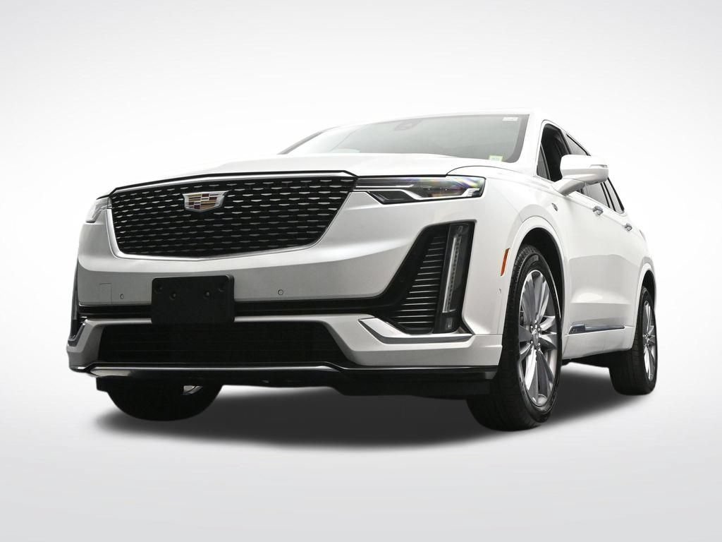Used 2023 Cadillac XT6 Premium Luxury w/ Technology Package AWD/4WD image 31