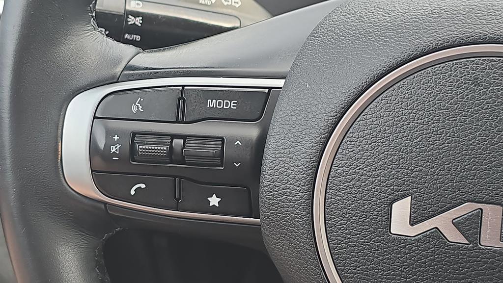 Used 2023 Kia Sportage EX FWD image 24