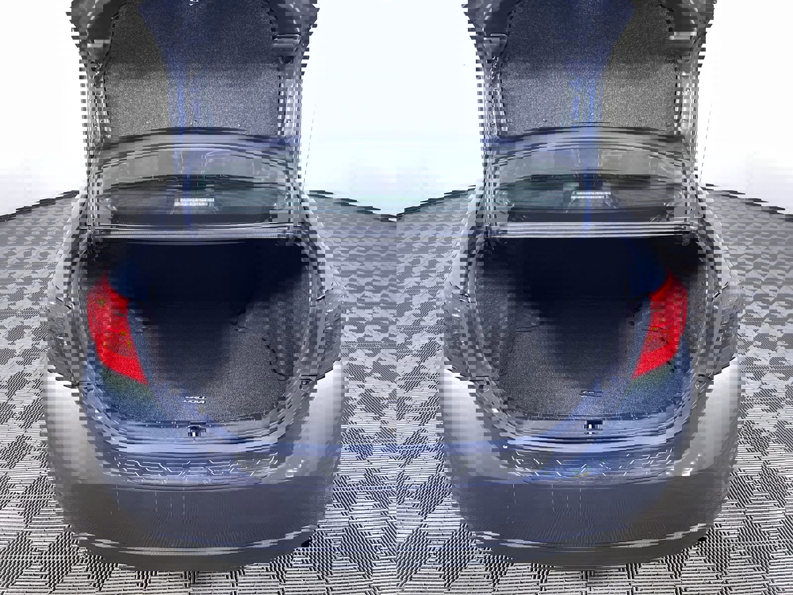 Used 2017 Toyota Corolla XLE image 24