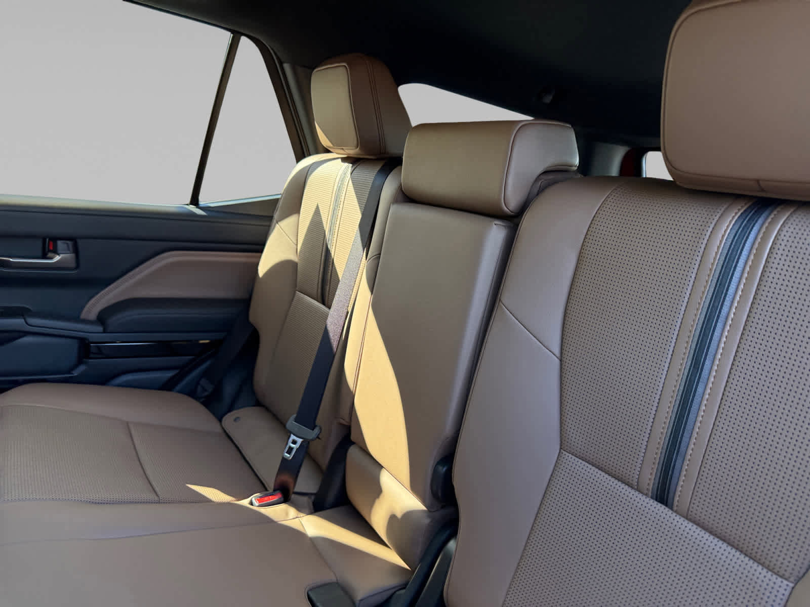 New 2025 Toyota 4Runner Limited w/ Tow Technology Package image 13