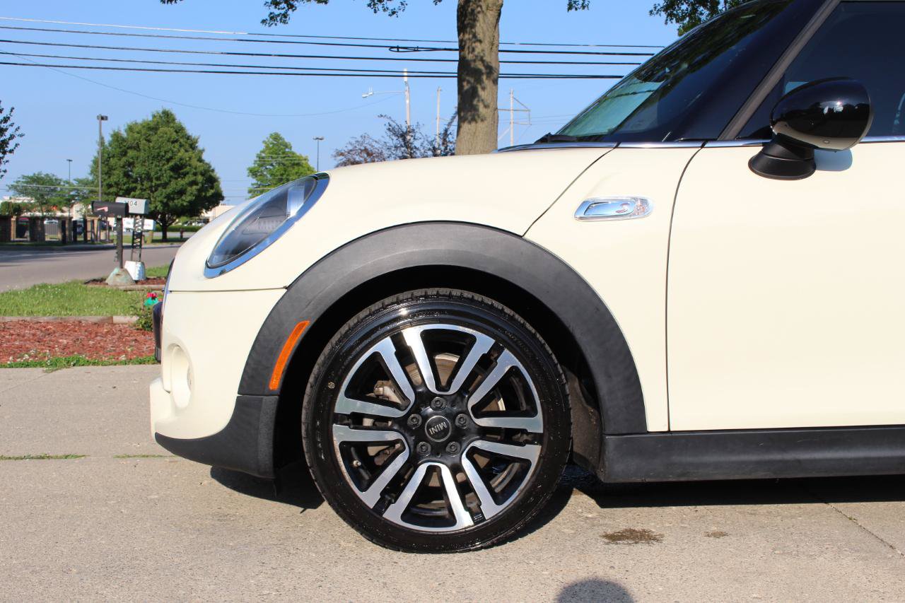 Used 2019 MINI Cooper S w/ Storage Package FWD image 44
