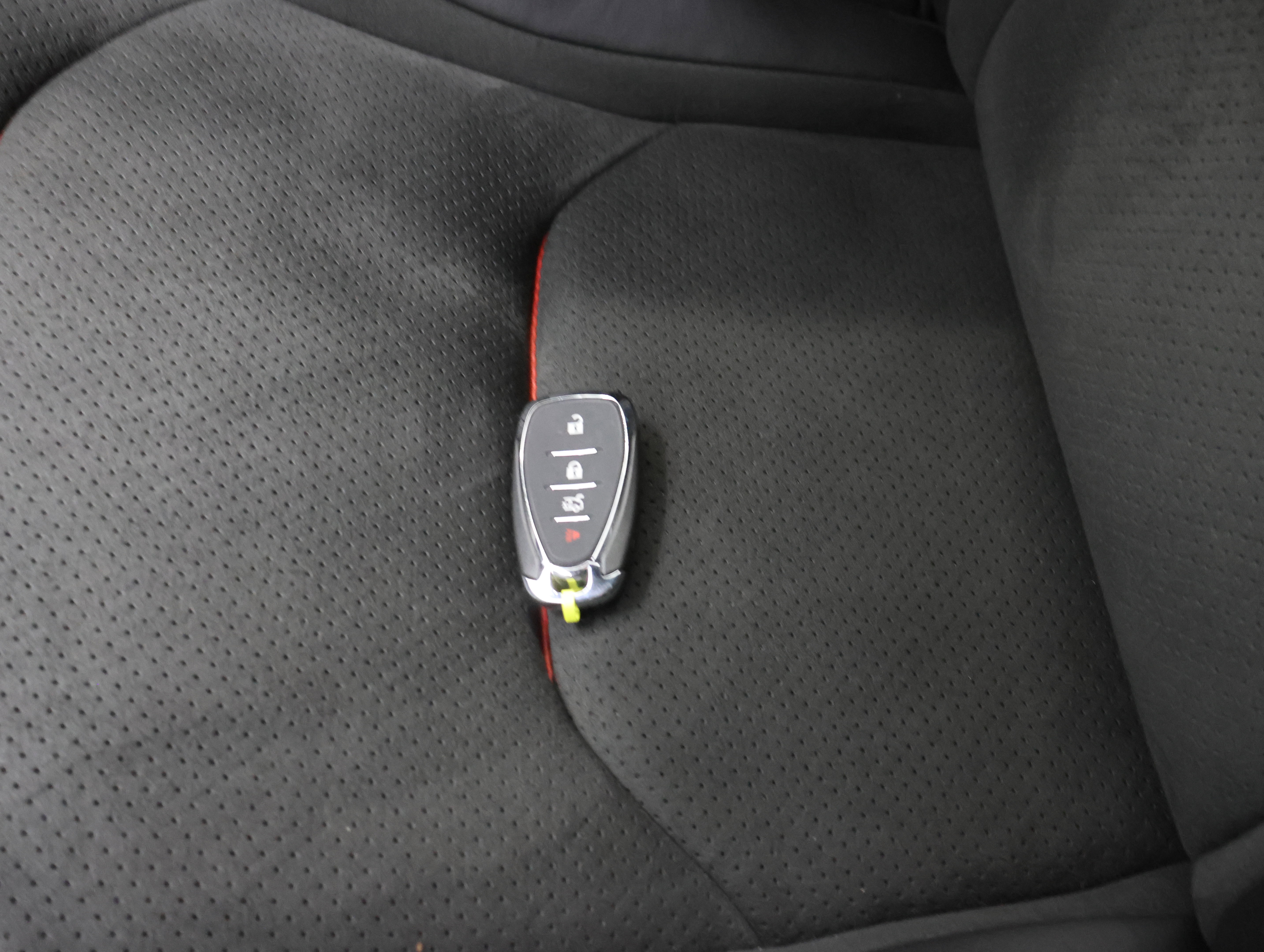 Used 2019 Chevrolet Camaro ZL1 RWD image 48