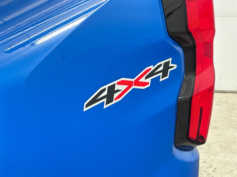 Used 2023 Chevrolet Colorado LT image 22