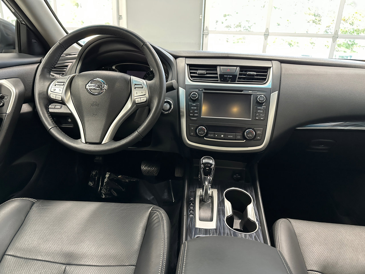 Used 2016 Nissan Altima 2.5 SL w/ 2.5 Technology Package image 31