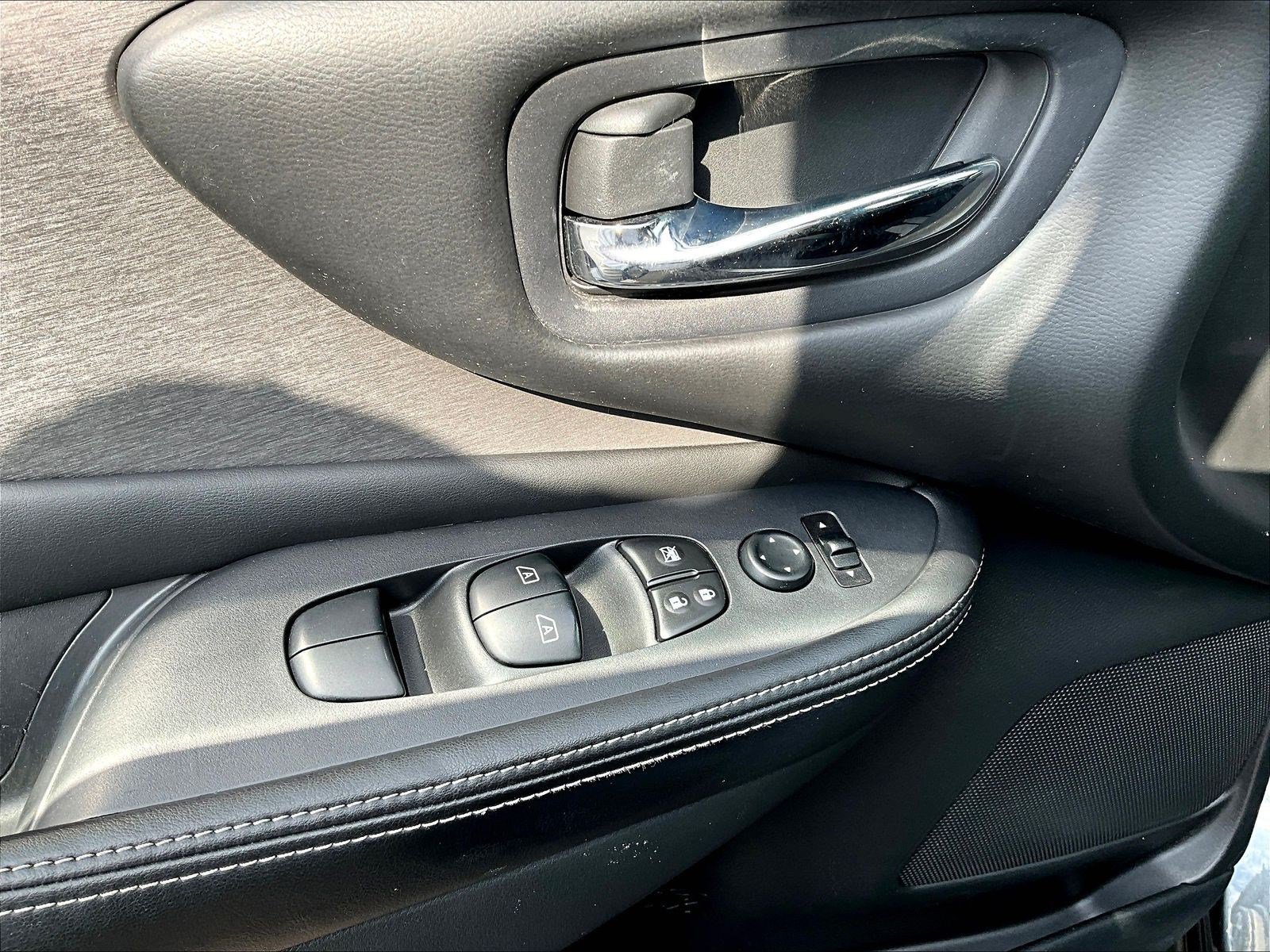 Used 2020 Nissan Murano S AWD/4WD image 36