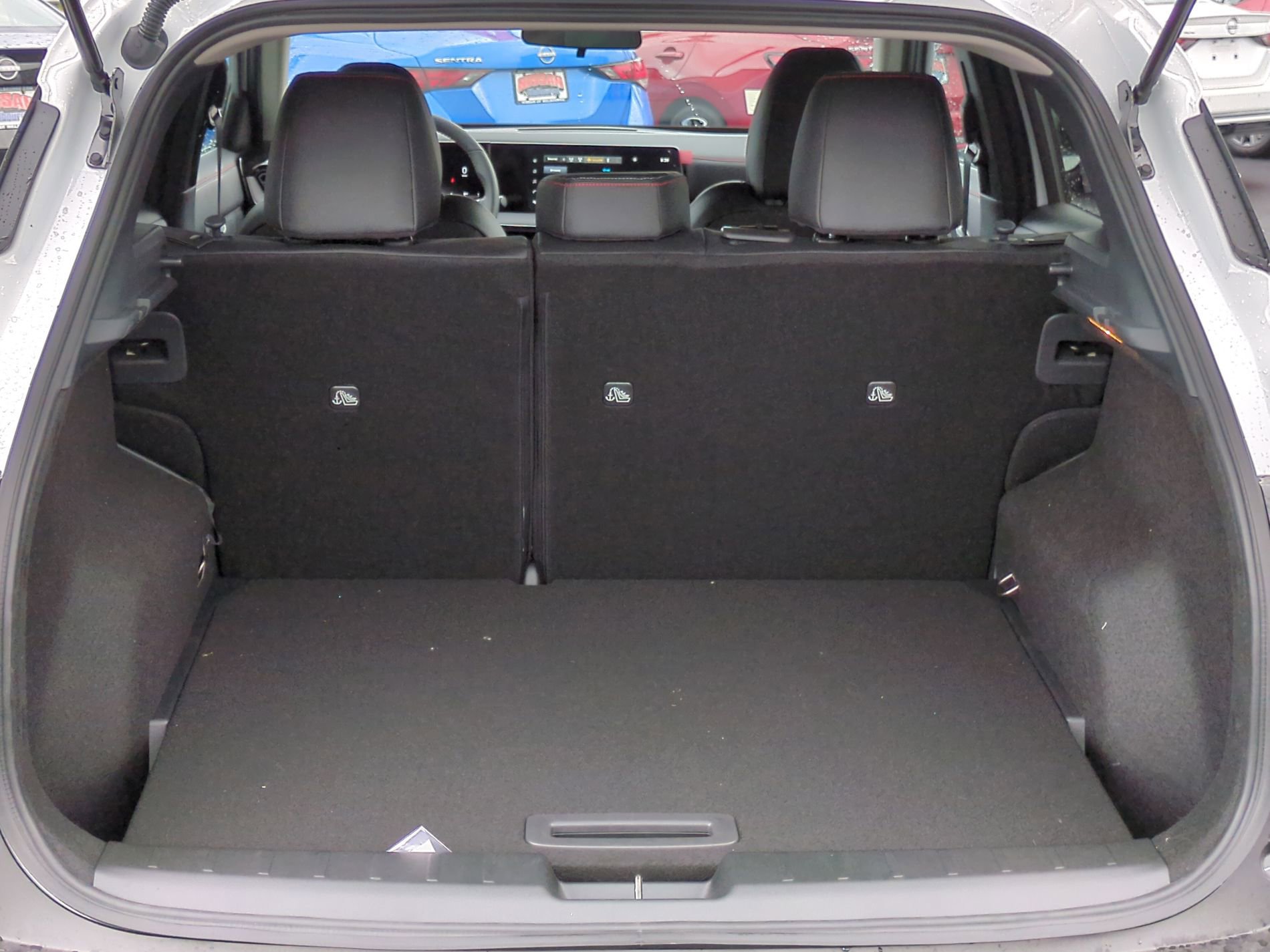 New 2026 Nissan Kicks SR FWD image 13