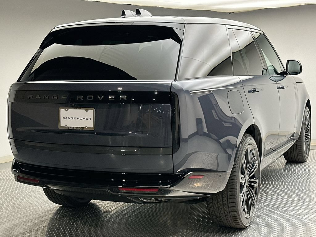 New 2026 Land Rover Range Rover SE AWD/4WD image 3