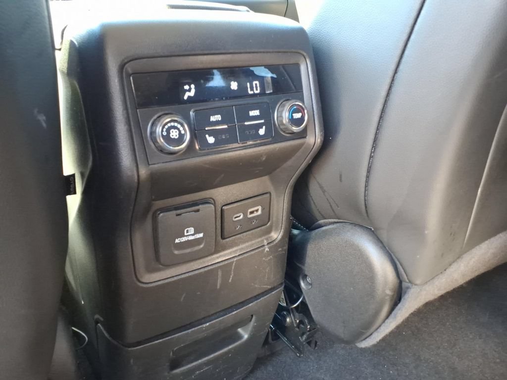 Used 2021 GMC Acadia SLT w/ Preferred Package AWD/4WD image 13