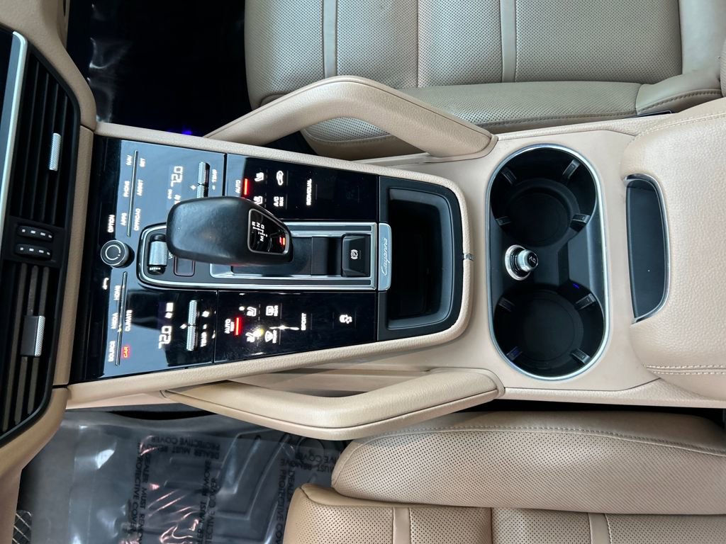 Used 2020 Porsche Cayenne image 14