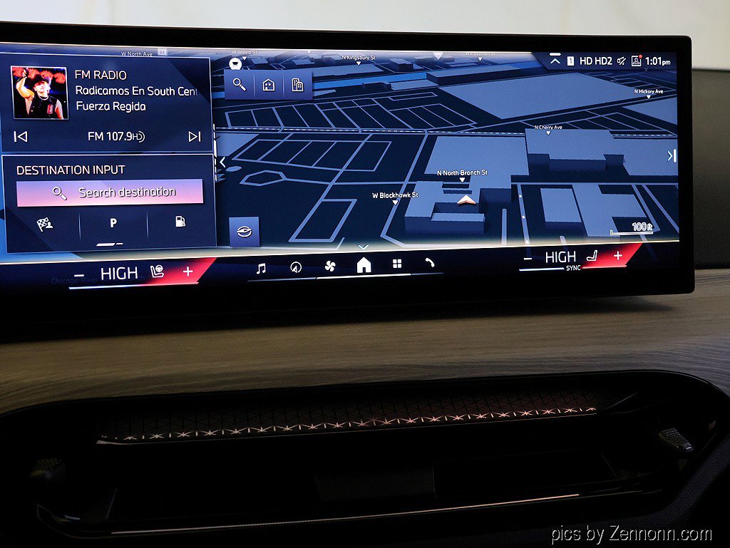 Certified 2025 BMW 330i xDrive Sedan image 19