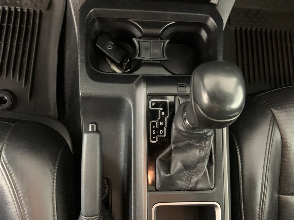 Used 2020 Toyota Tacoma TRD Off-Road image 16