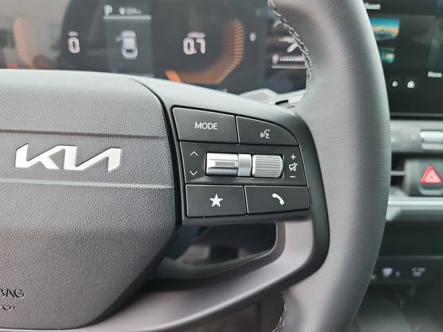 New 2026 Kia K4 EX FWD image 21