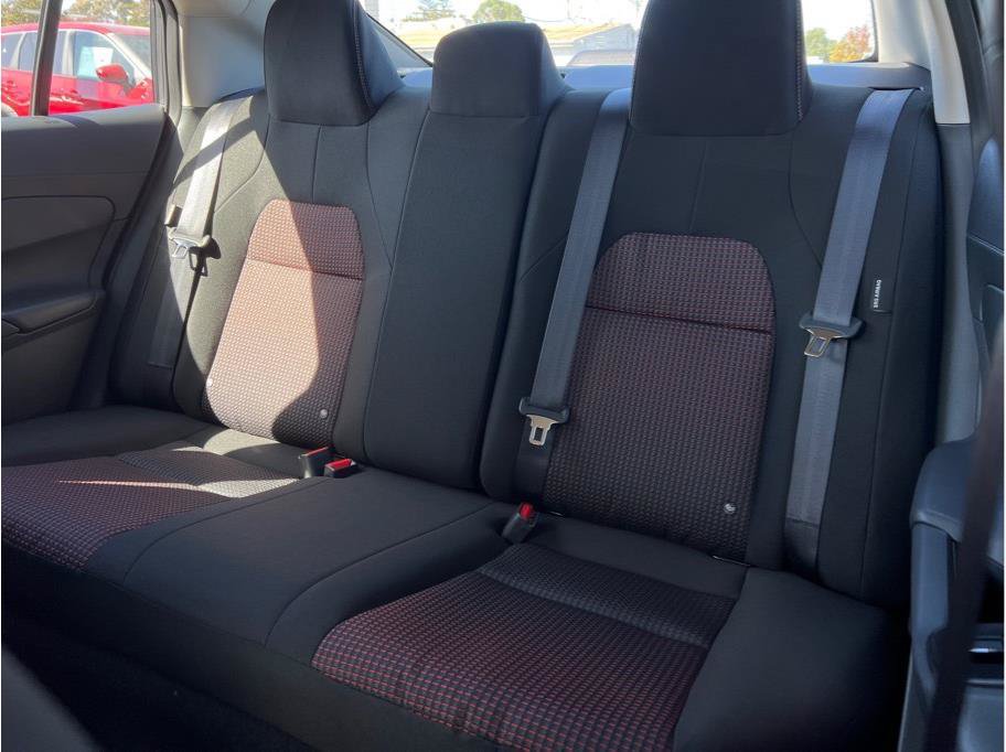 New 2027 Nissan Sentra SR FWD image 9
