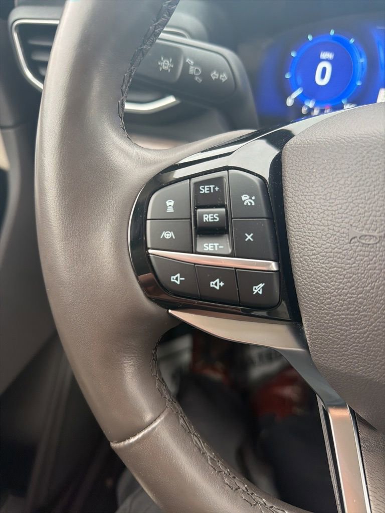 Used 2022 Ford Explorer Platinum w/ Equipment Group 601A image 7