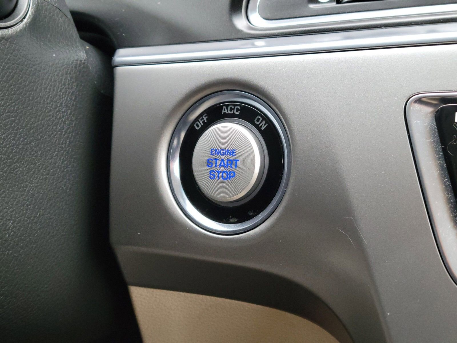 Used 2017 Hyundai Sonata Limited image 29