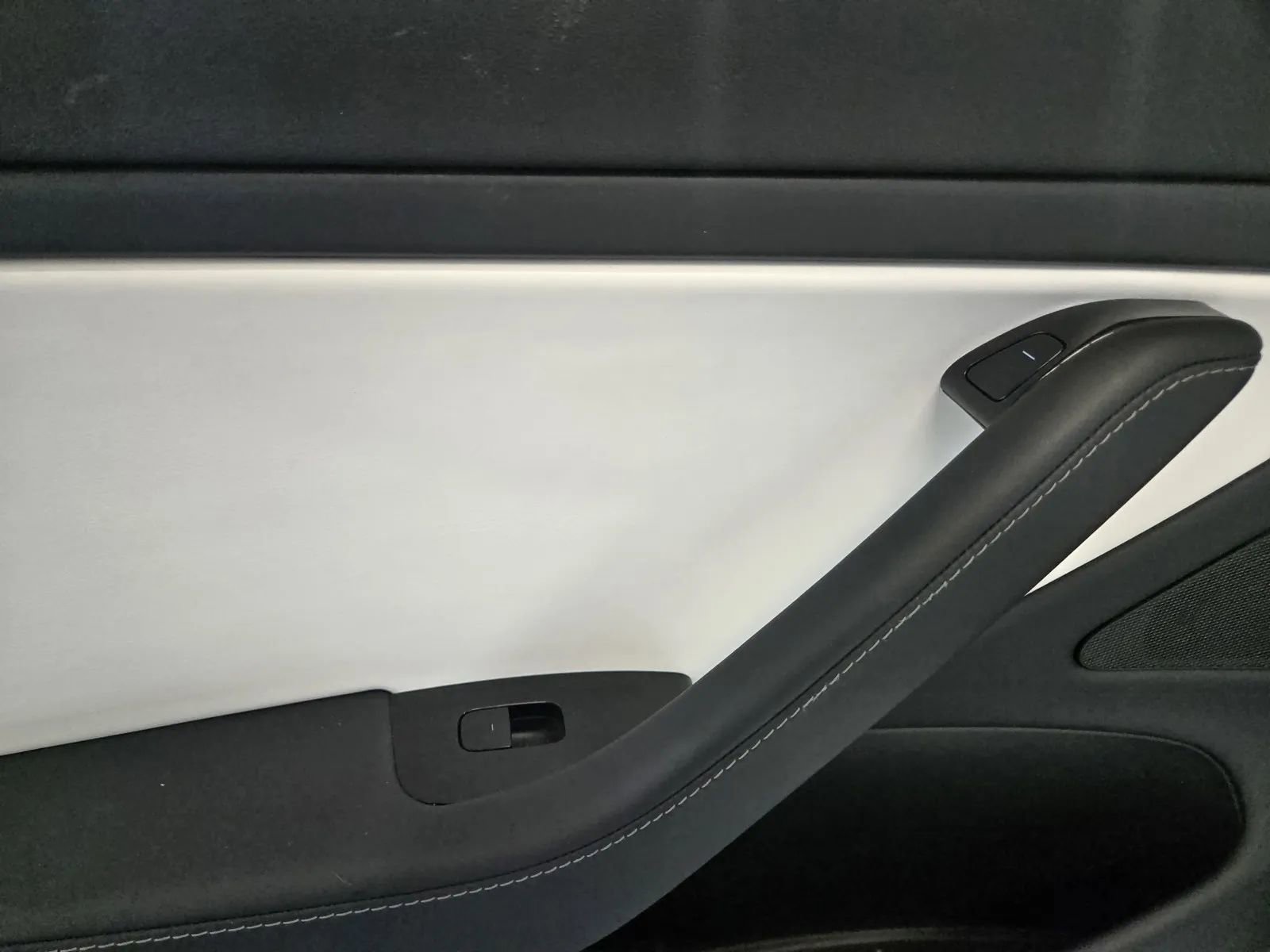 Used 2020 Tesla Model 3 Long Range image 11