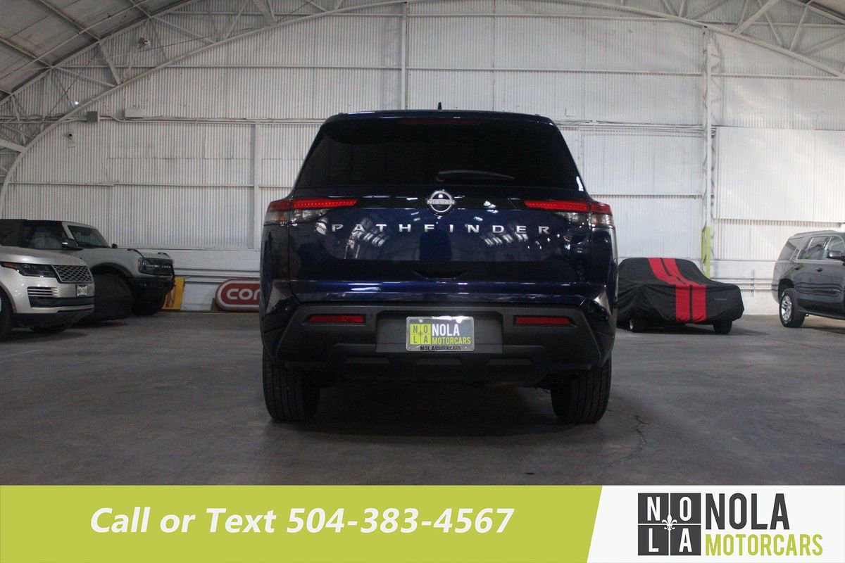 Used 2024 Nissan Pathfinder SV image 12
