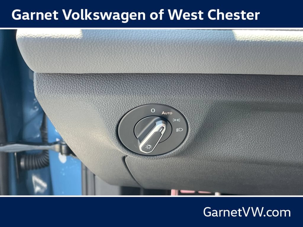 New 2026 Volkswagen Jetta GLI Autobahn FWD image 15
