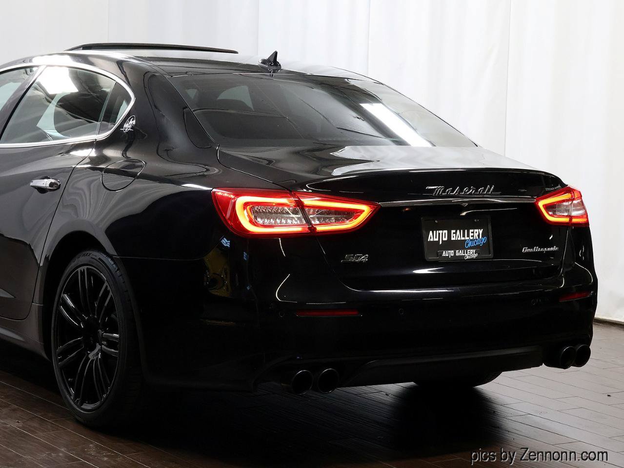 Used 2018 Maserati Quattroporte S Q4 AWD/4WD image 19