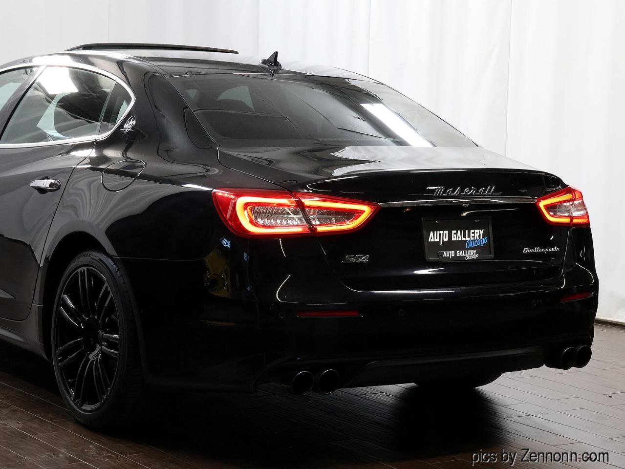 Used 2018 Maserati Quattroporte S Q4 AWD/4WD image 19