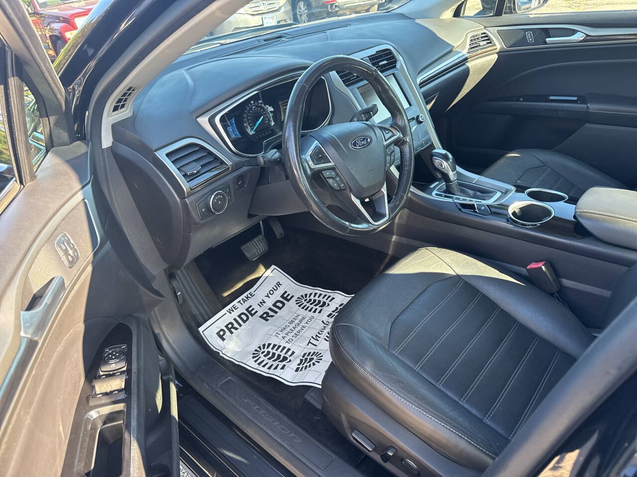 Used 2014 Ford Fusion SE w/ Equipment Group 202A FWD image 13