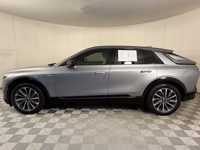 Certified 2024 Cadillac Lyriq Sport RWD image 3