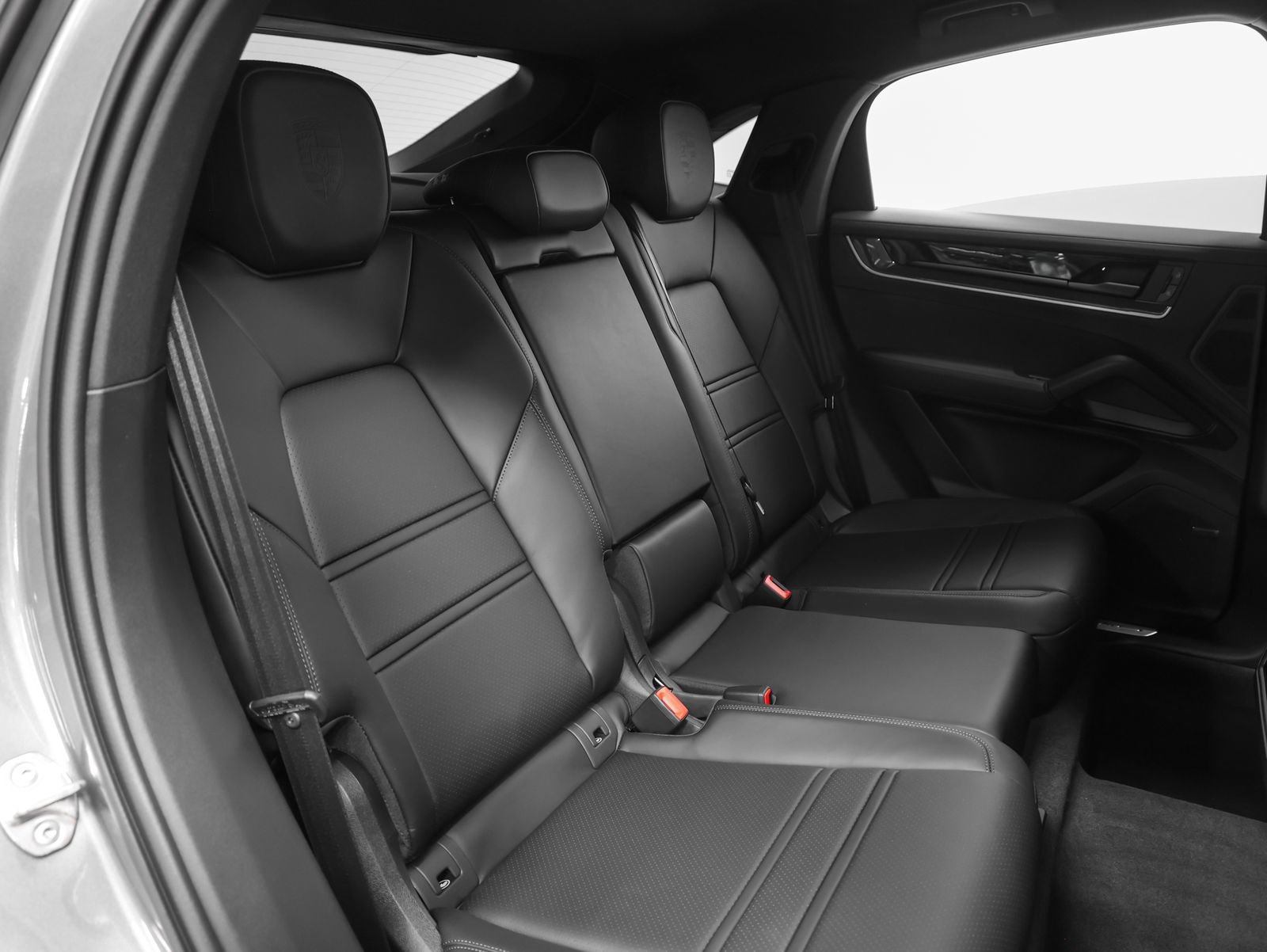 New 2026 Porsche Cayenne E-Hybrid Coupe AWD/4WD image 28