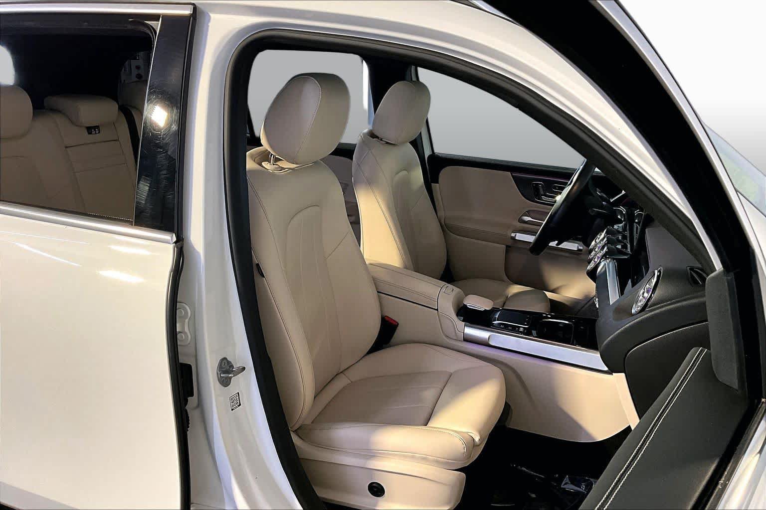 Certified 2021 Mercedes-Benz GLB 250 4MATIC image 8