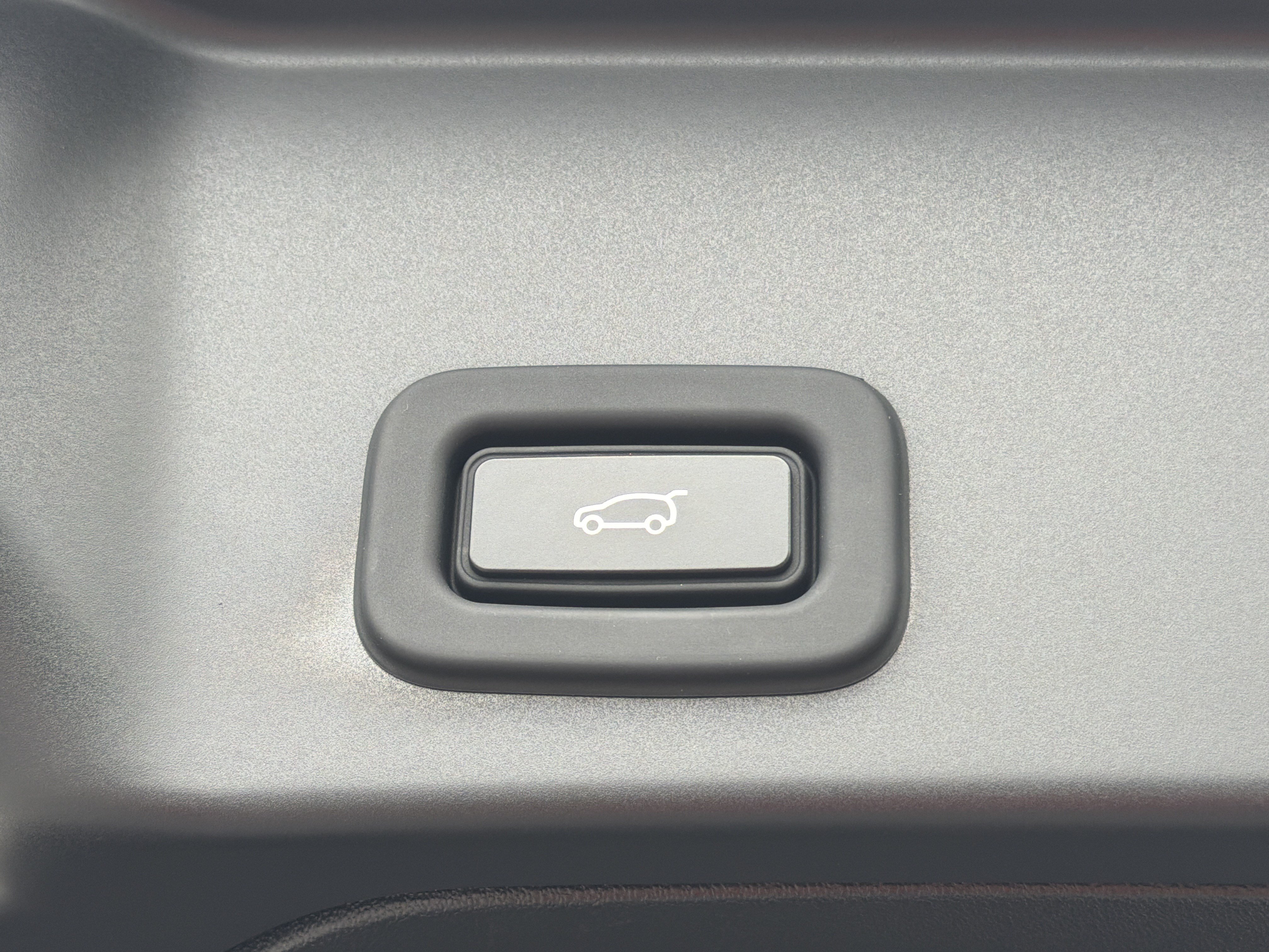 Used 2020 Land Rover Range Rover Evoque S AWD/4WD image 26