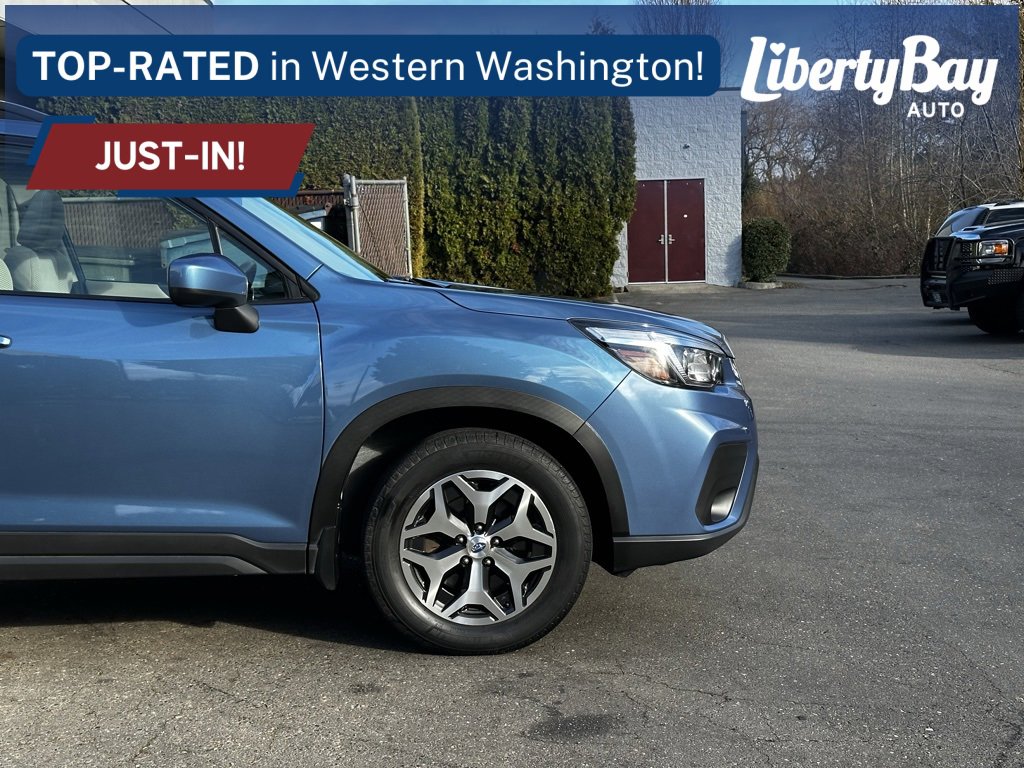 Used 2020 Subaru Forester Premium image 3