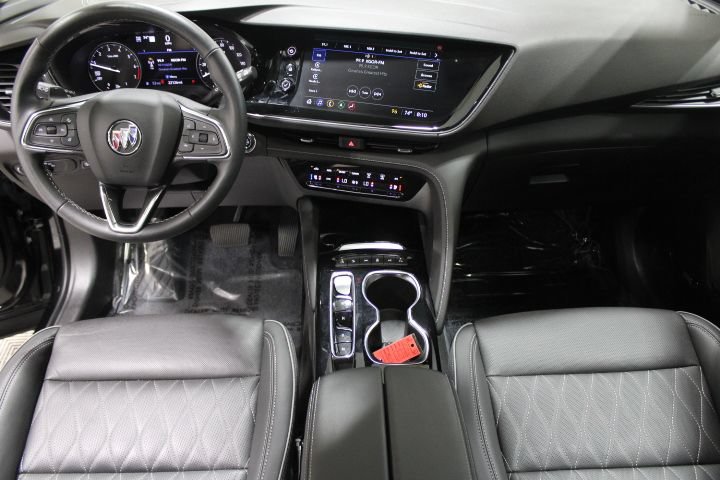 Used 2023 Buick Envision Avenir AWD/4WD image 2