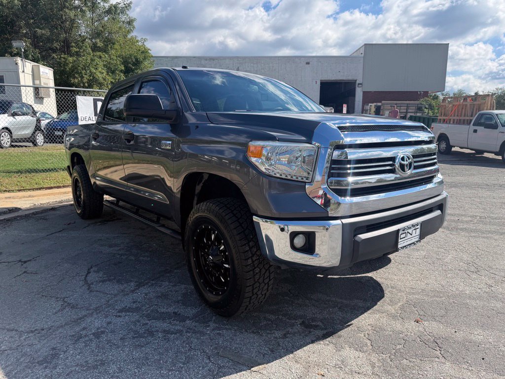 Used 2016 Toyota Tundra SR5 w/ TRD Off Road Package AWD/4WD image 6