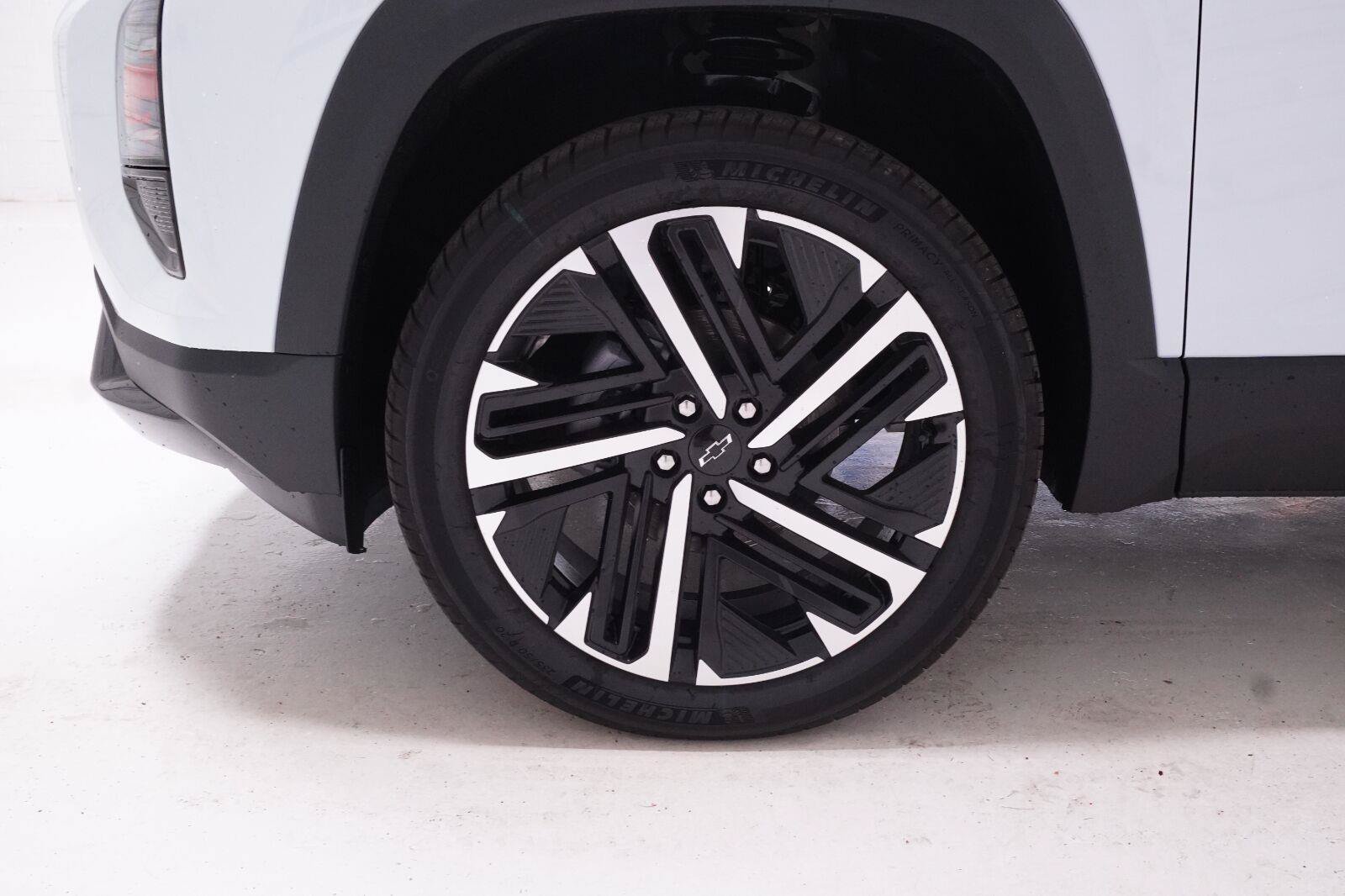 New 2027 Chevrolet Equinox RS FWD image 36