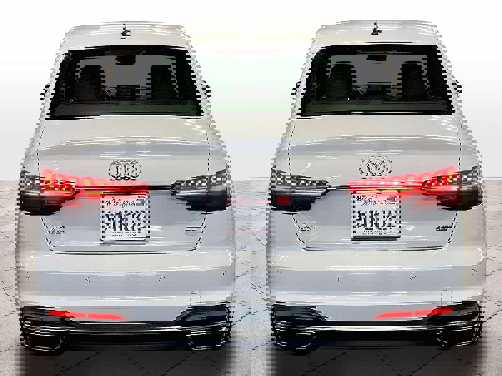 Used 2022 Audi A4 2.0T Premium Plus w/ Premium Plus Package image 7