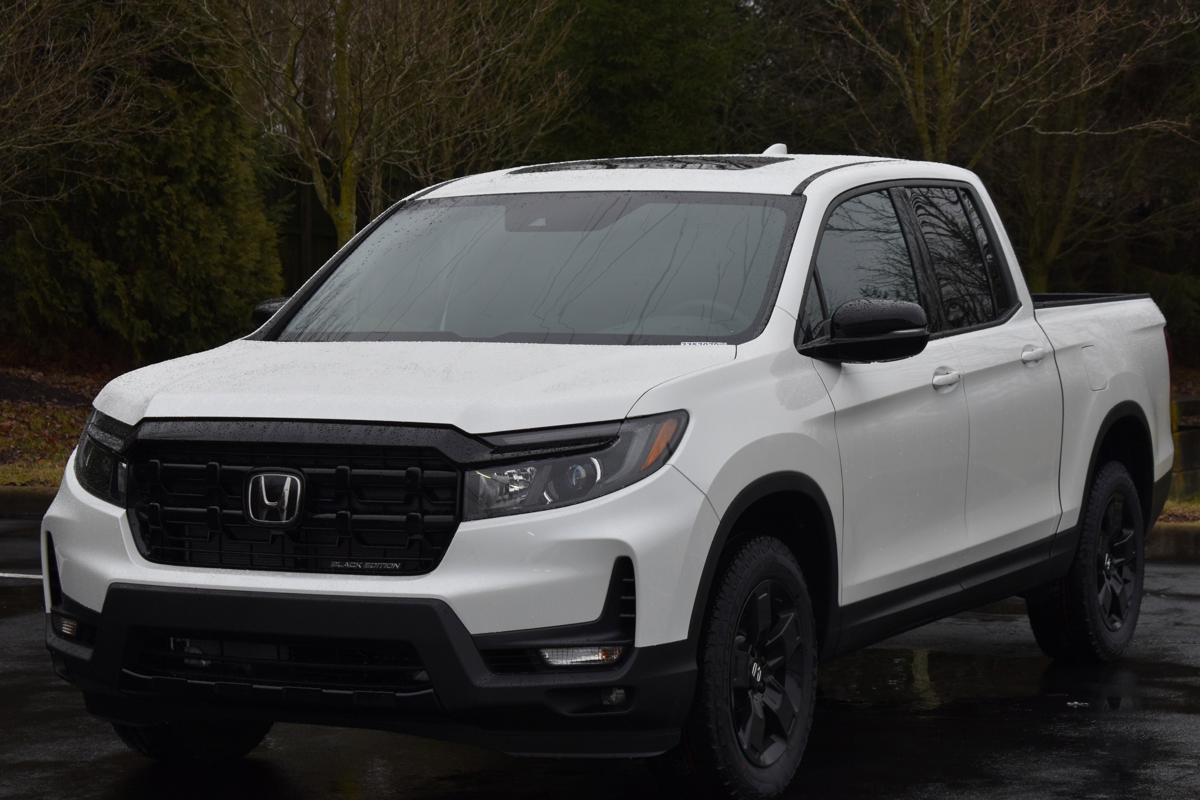New 2026 Honda Ridgeline Black Edition image 3