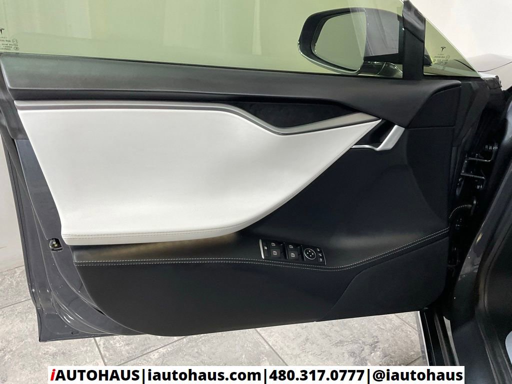 Used 2020 Tesla Model S Long Range Plus image 34