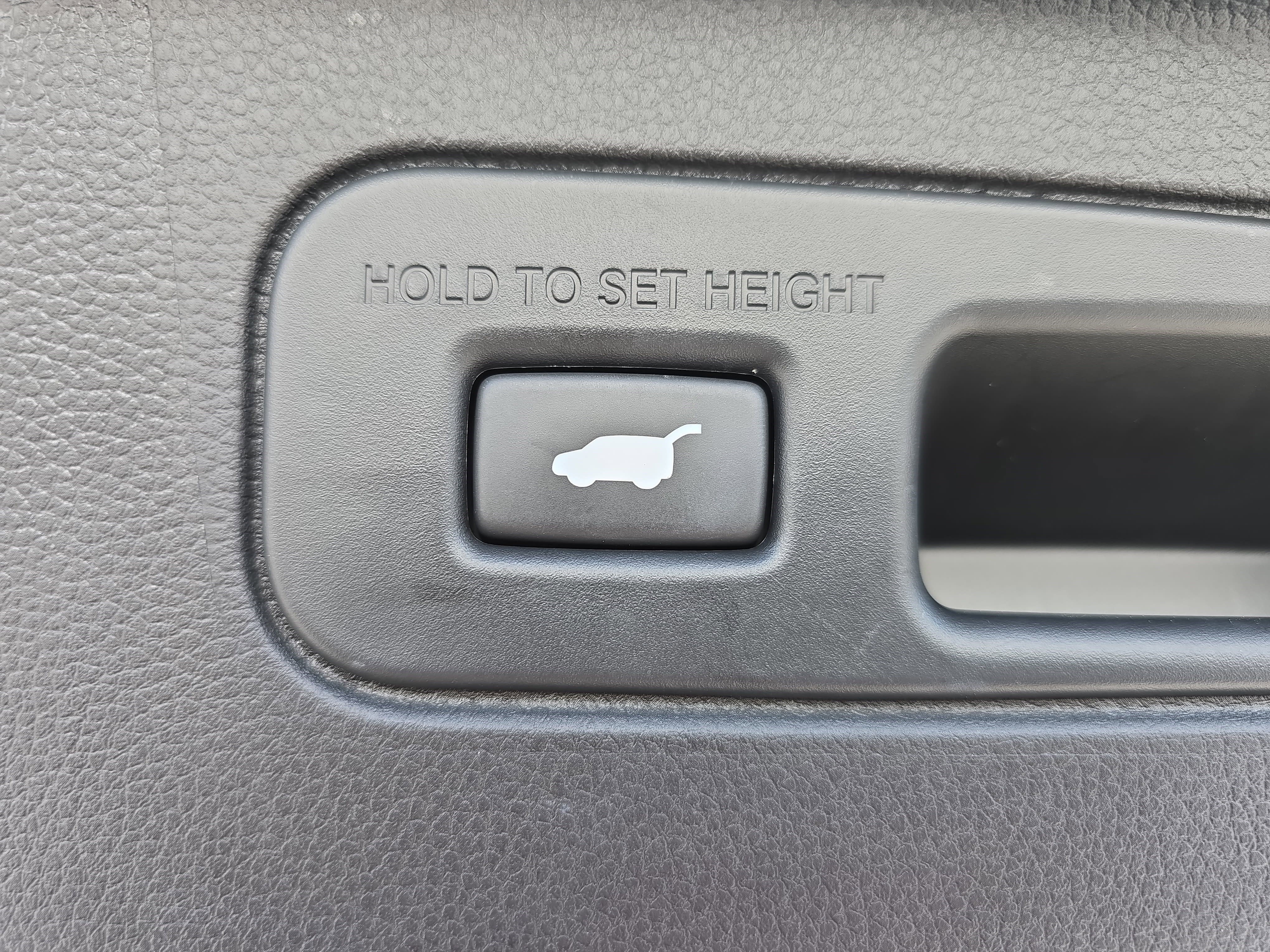 Used 2025 Honda Pilot Touring image 15