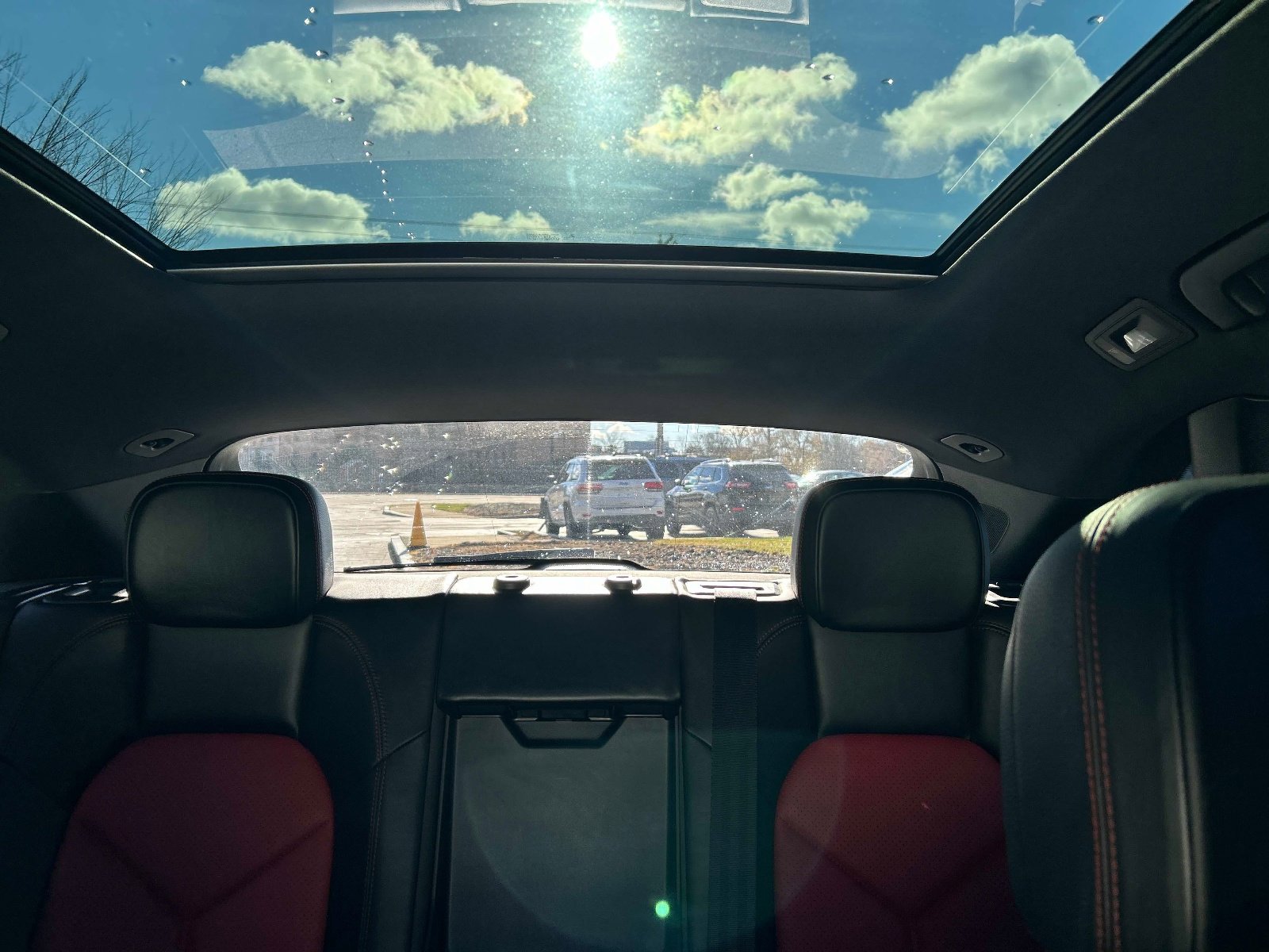 Used 2015 Porsche Macan S image 32