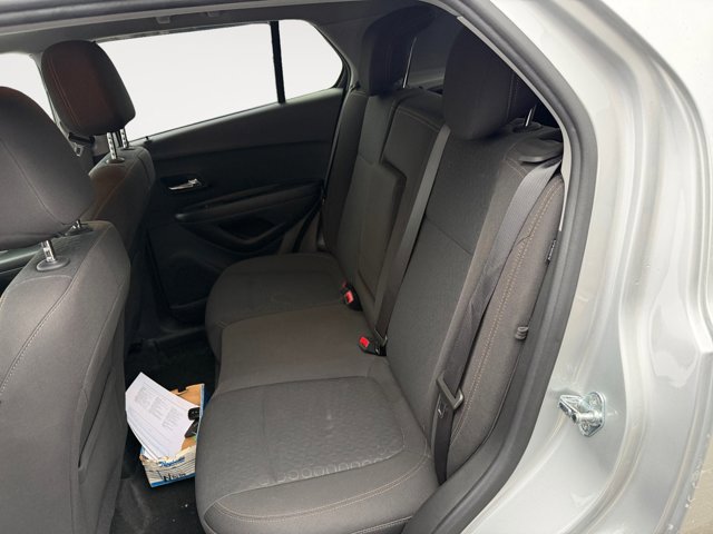 Certified 2022 Chevrolet Trax LS w/ Tint and Cruise Package image 13