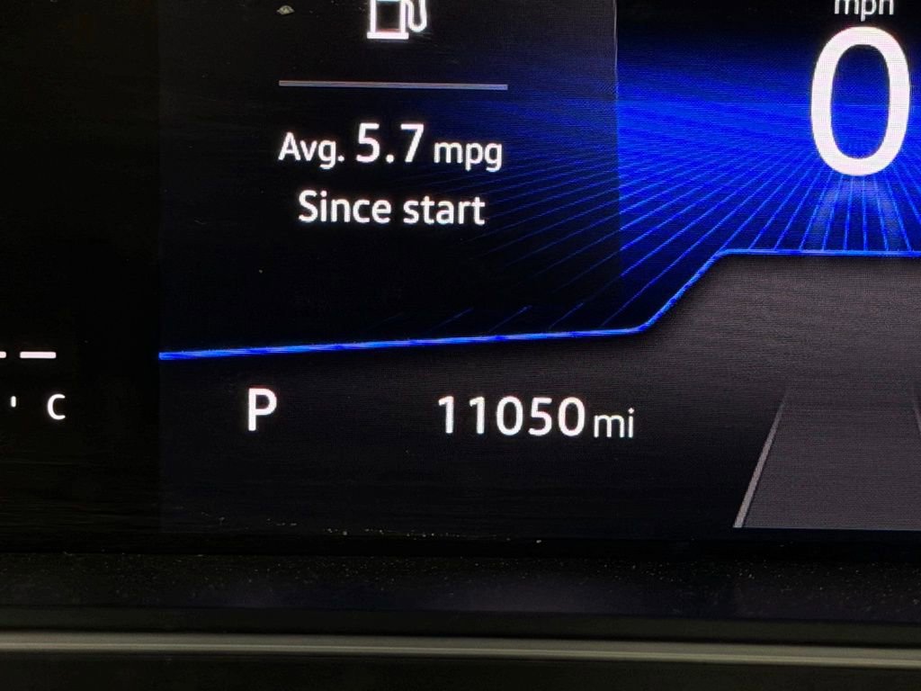 Used 2024 Volkswagen Tiguan SE R-Line image 14