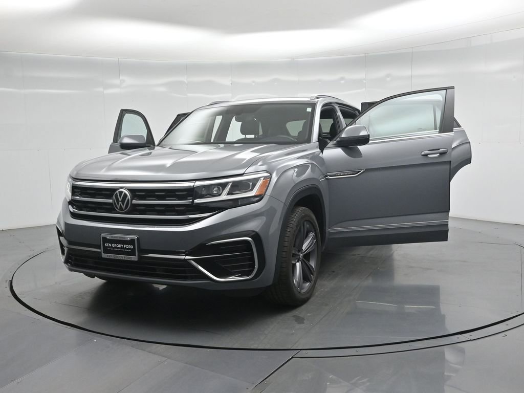 Used 2021 Volkswagen Atlas Cross Sport SE image 29