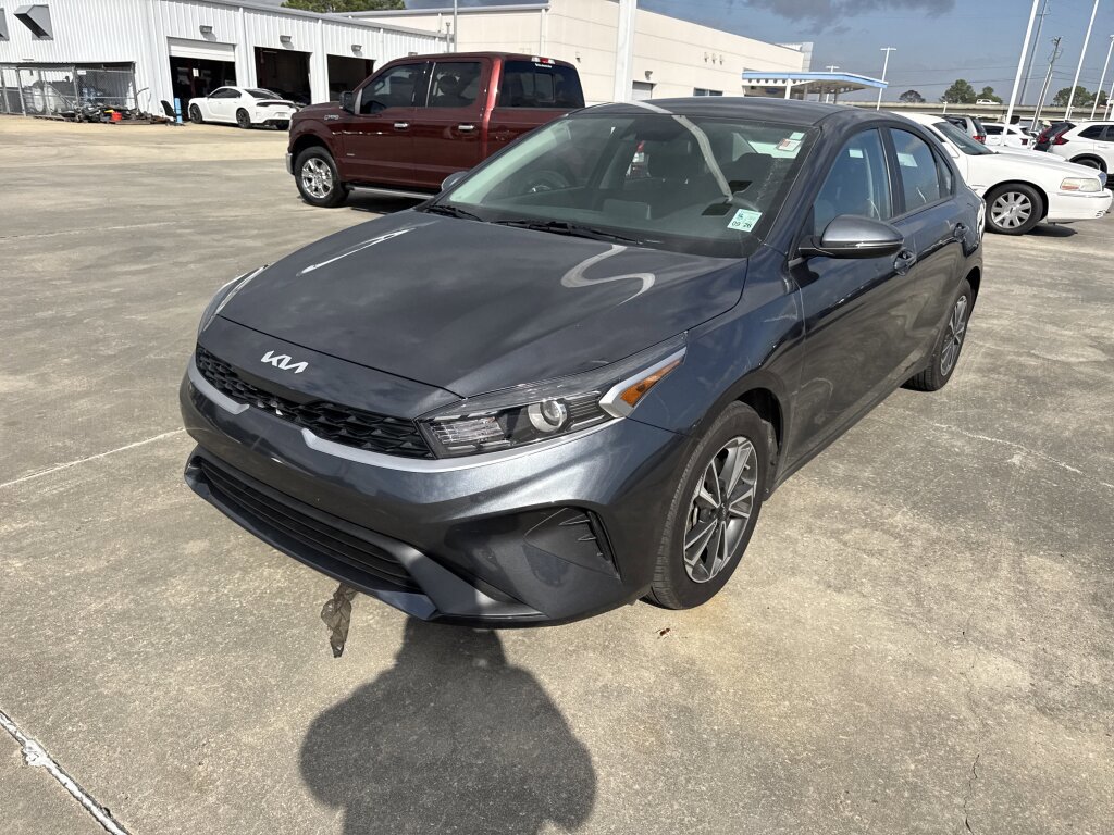 Certified 2024 Kia Forte LXS w/ LXS Technology Package image 3