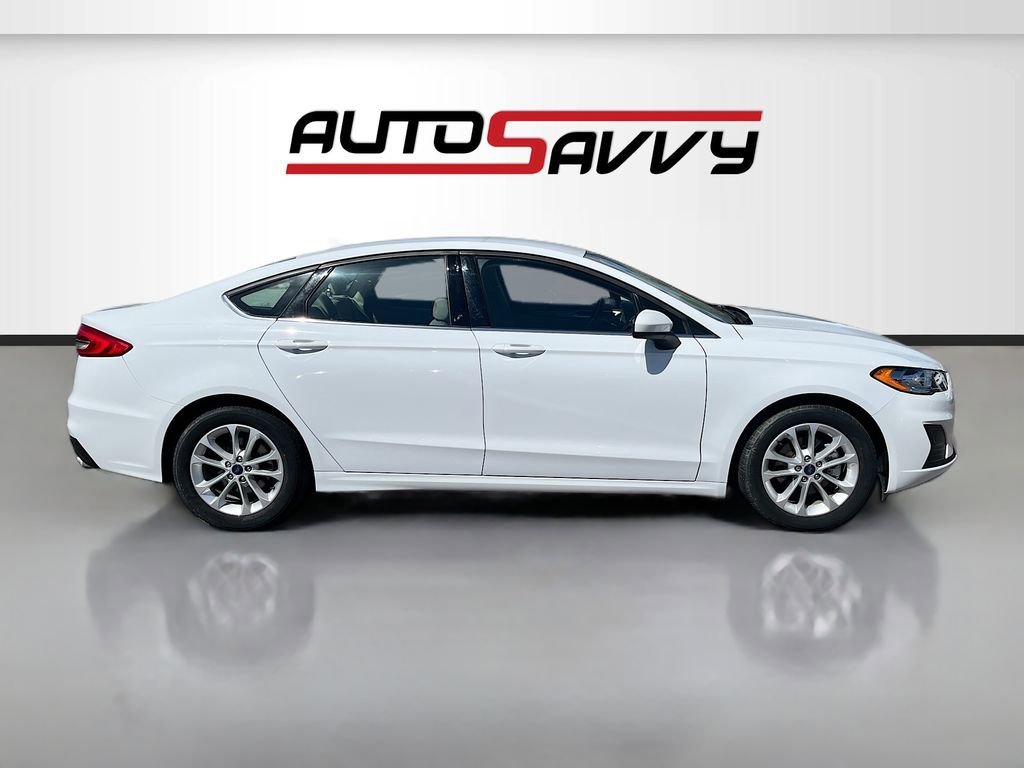 Used 2019 Ford Fusion SE FWD image 8