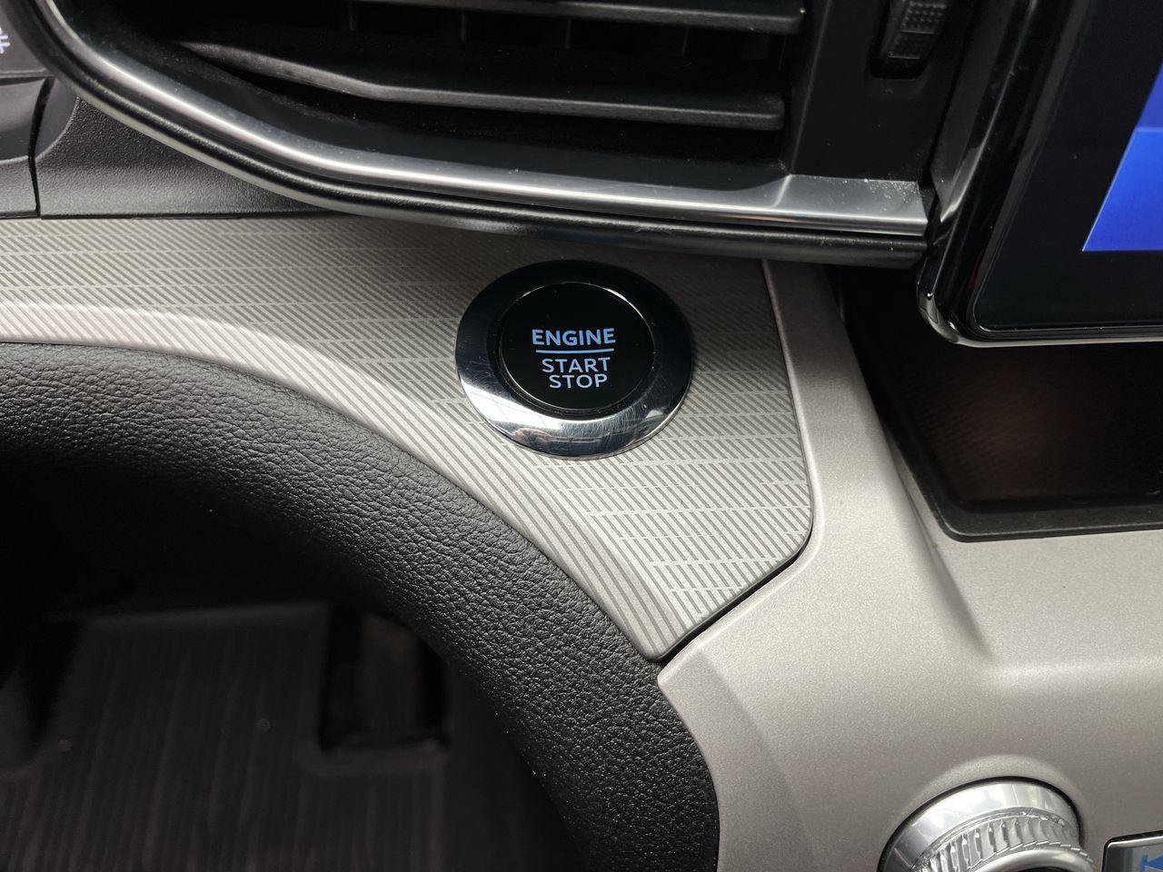 Certified 2023 Ford Explorer XLT w/ Equipment Group 202A AWD/4WD image 26