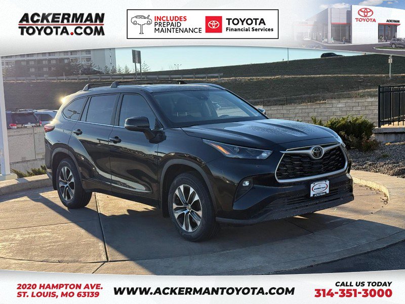 Certified 2023 Toyota Highlander XLE image 1